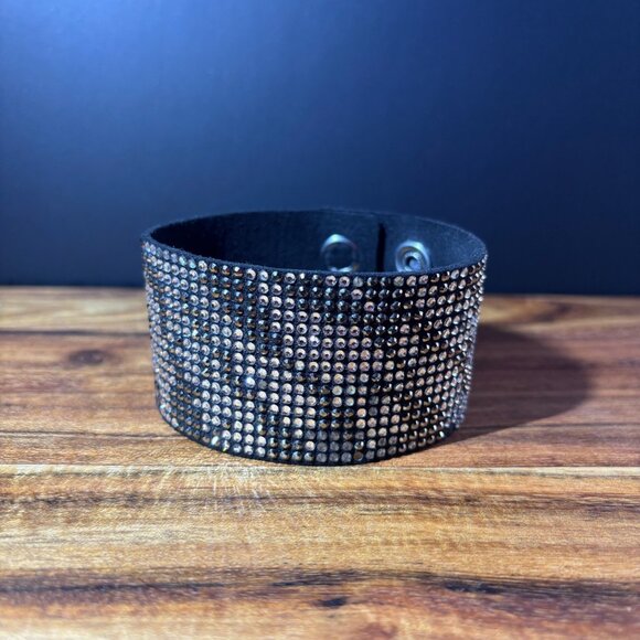 Swarovski Alcantara Wide Bling Bracelet - Picture 1 of 3